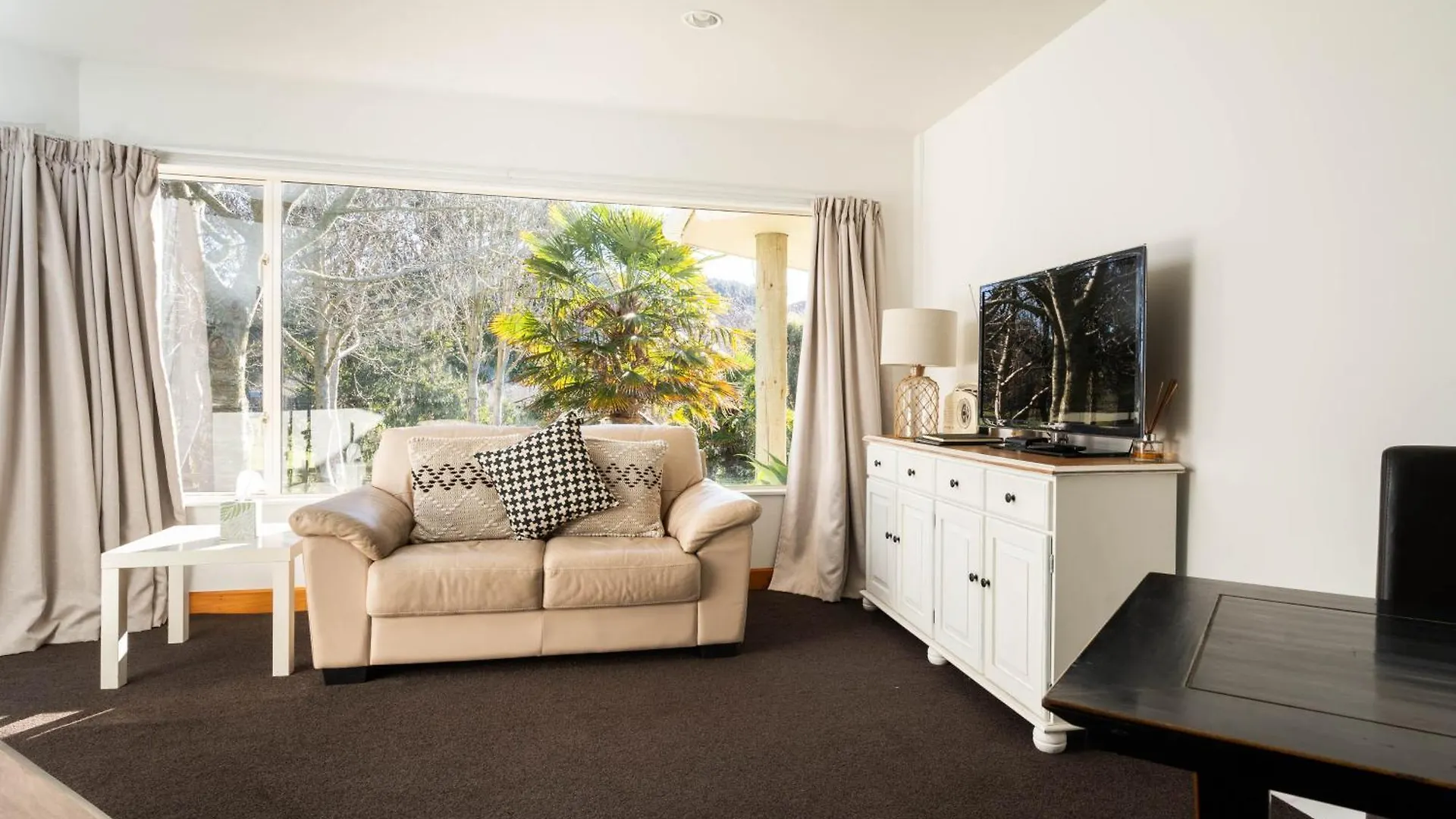 Country Apartment Paraparaumu New Zealand
